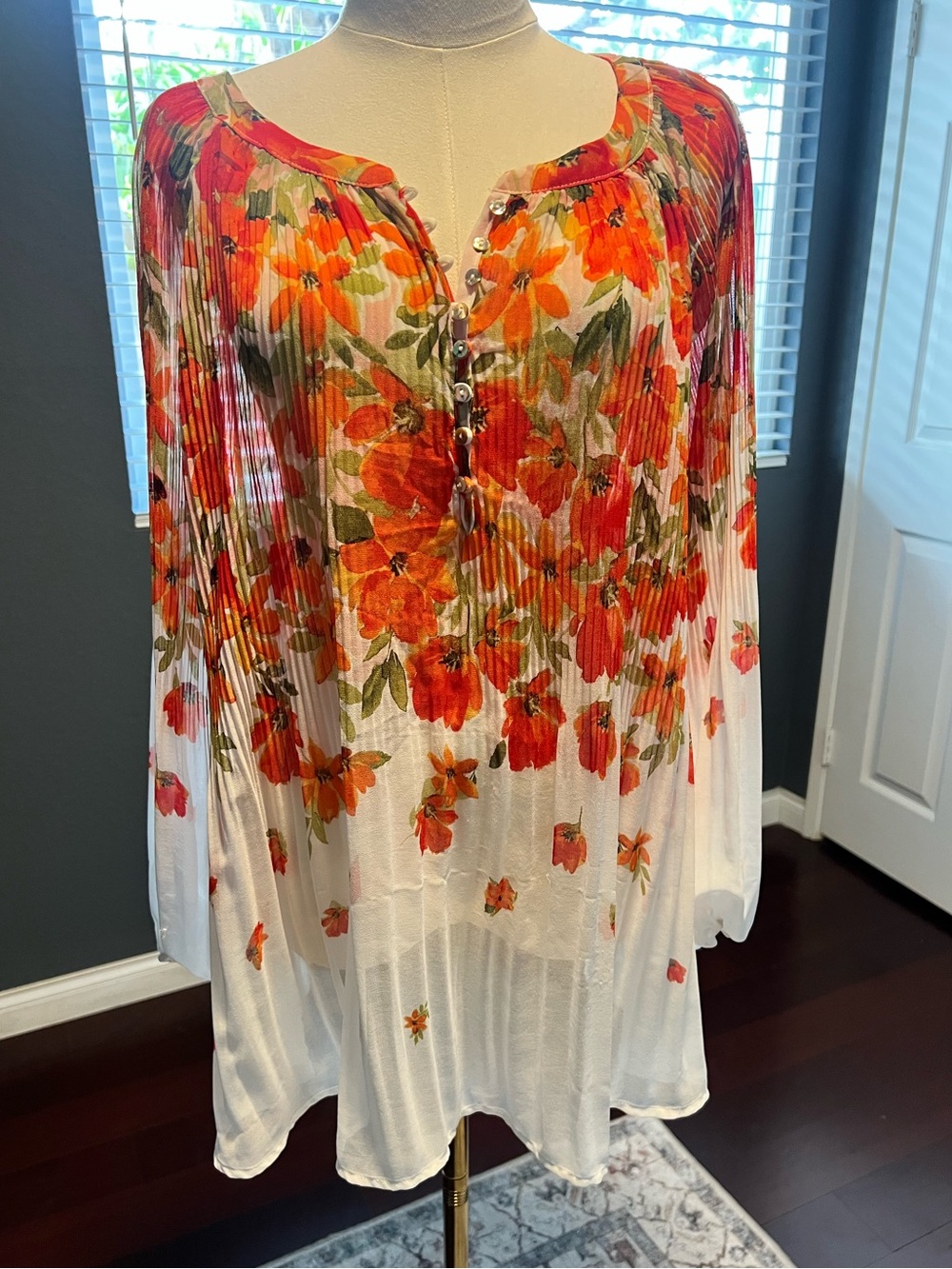 Fig & Flower Floral Pleated Peasant Blouse - Orange Multi. Size 1X